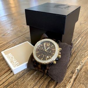 Michael Kors Madison Tortoise MK5557 Wristwatch